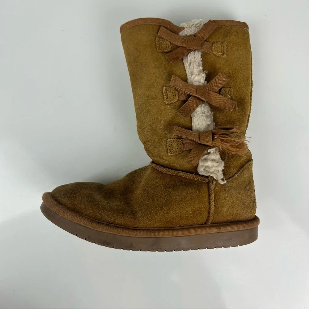Koolaburra by Ugg Victoria tall tan suede faux fur boots girls size 2